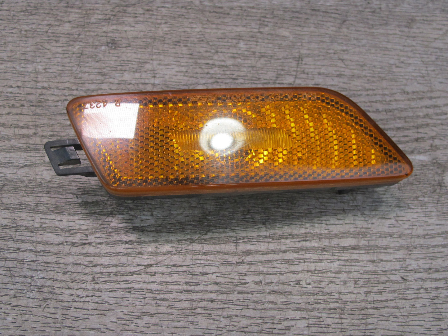 2015-2018 Porsche Macan Front Left & Right Side Marker Light Lamp Set of 2