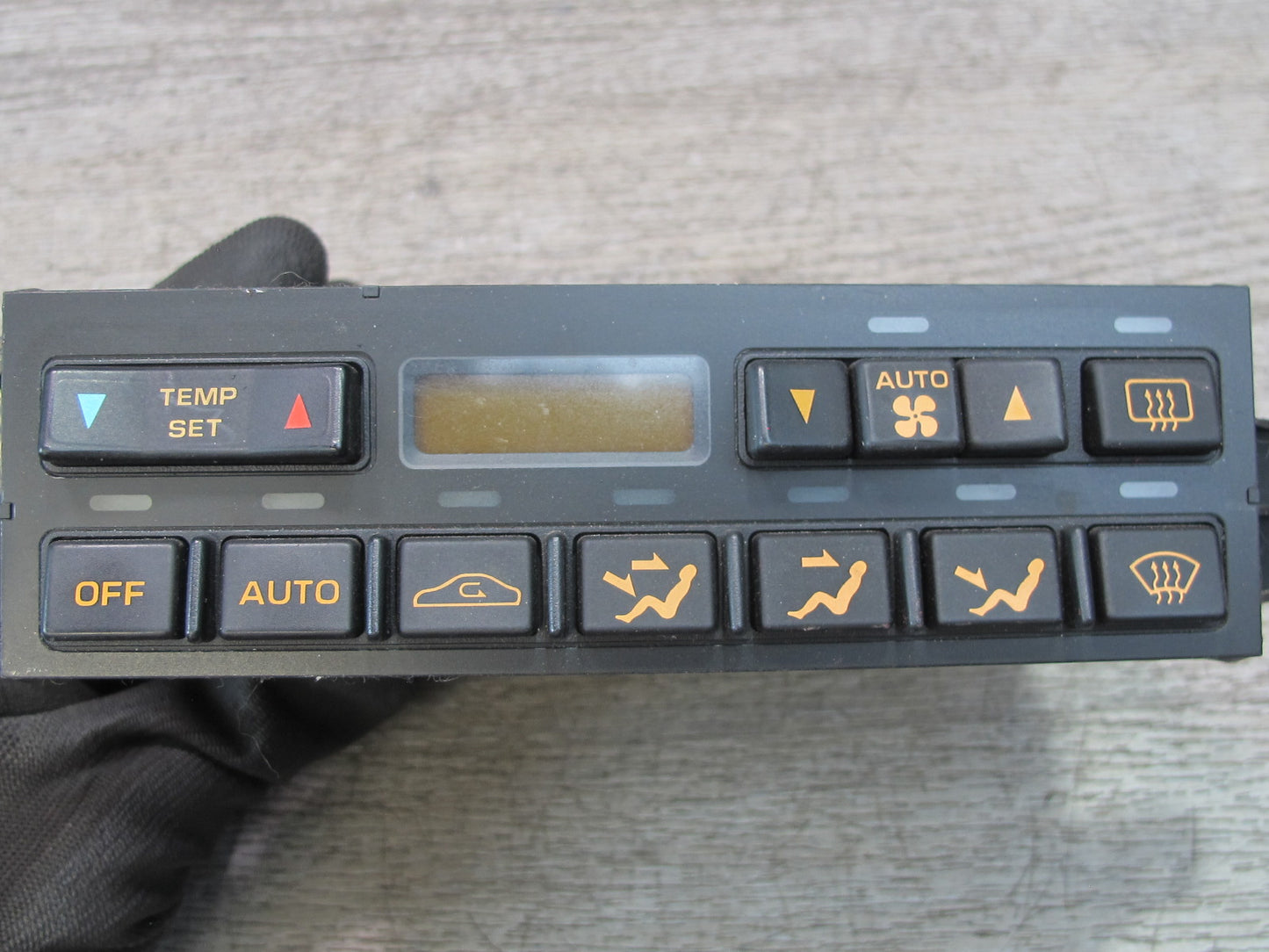 92-93 Chevrolet Corvette C4 A/C Heater Climate Control Switch Panel 16161731 OEM