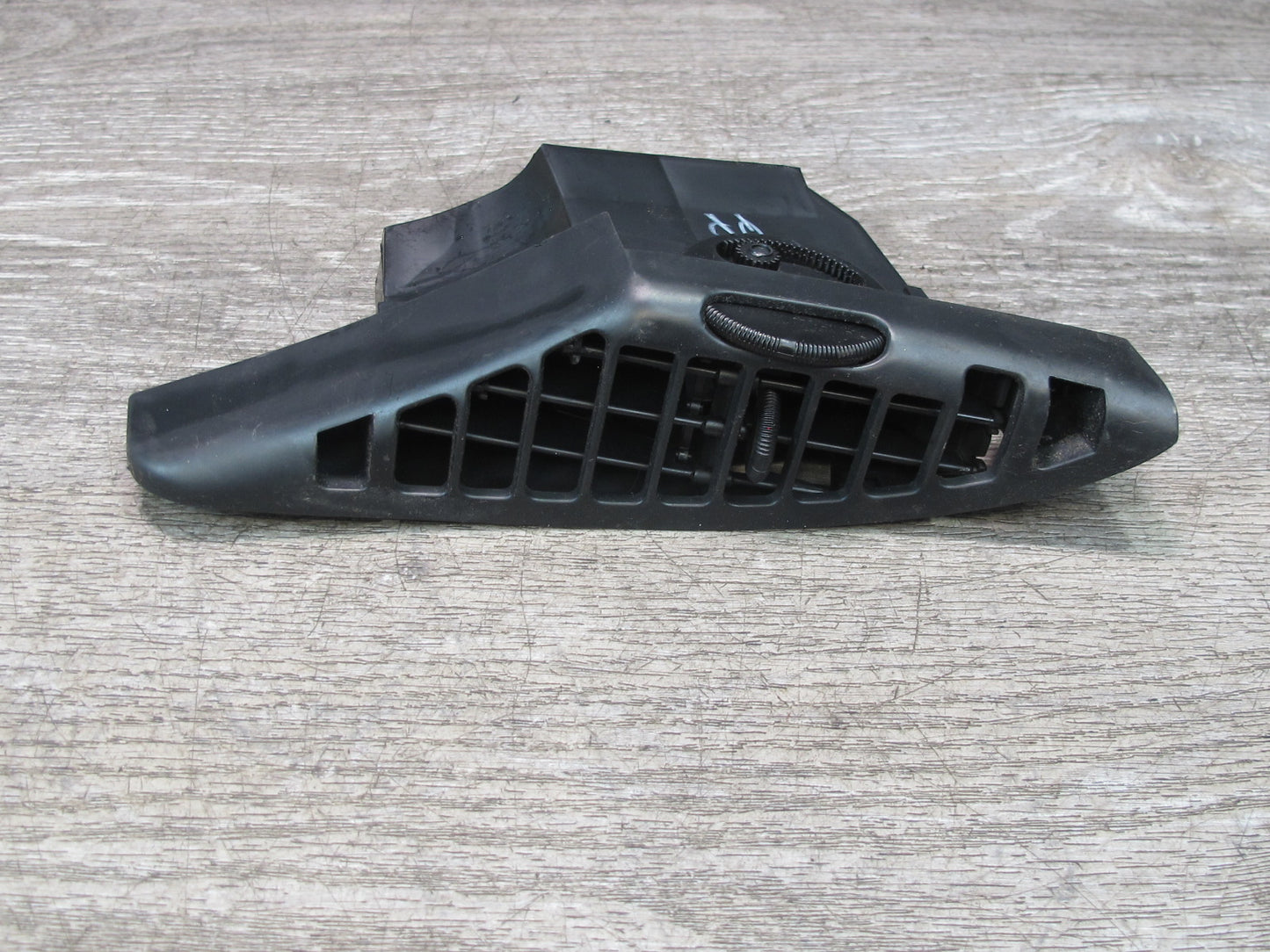 90-93 Chevrolet Corvette C4 Dash Left Air Vent Grille Black 10086045 OEM