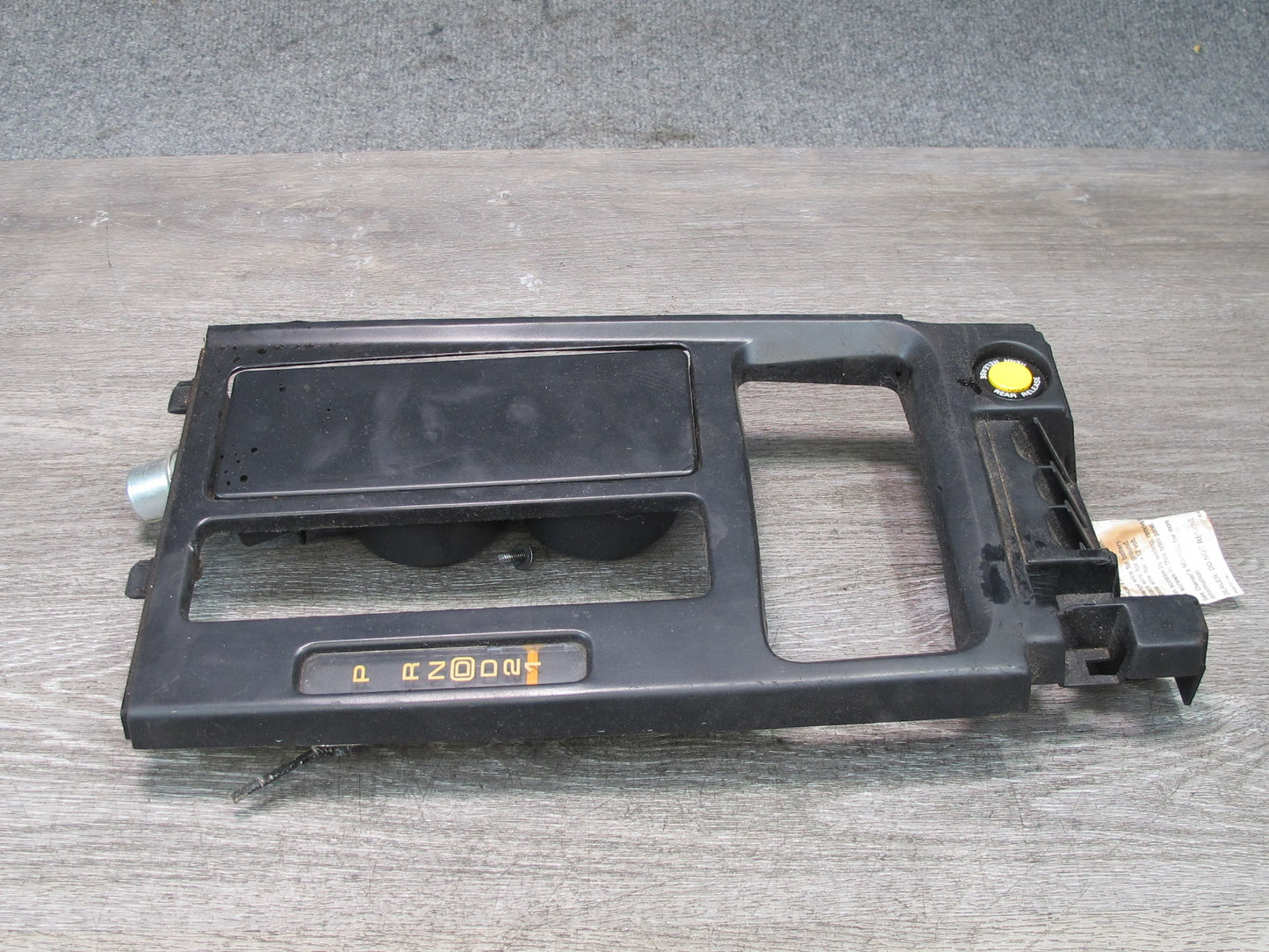 92-93 Chevrolet Corvette C4 A/T Center Console Shifter Trim w CUP Holder OEM