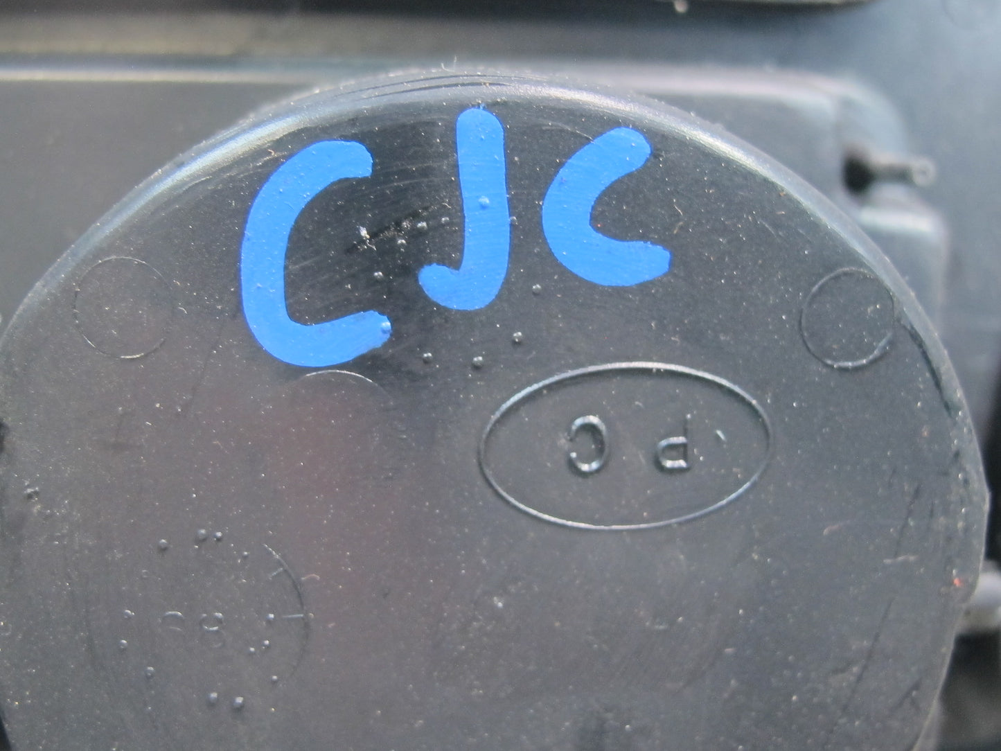 92-93 Chevrolet Corvette C4 A/T Center Console Shifter Trim w CUP Holder OEM