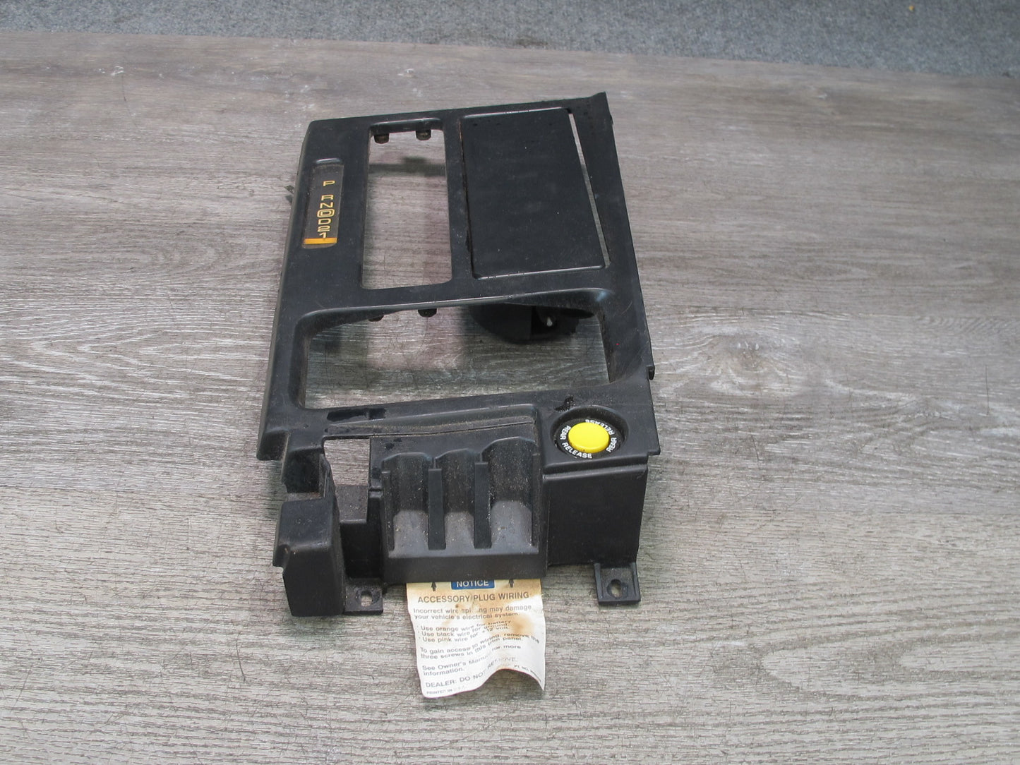 92-93 Chevrolet Corvette C4 A/T Center Console Shifter Trim w CUP Holder OEM