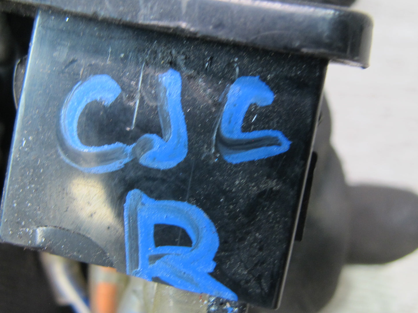 92-93 Chevrolet Corvette C4 Right Door Power Window Switch 10161835 OEM