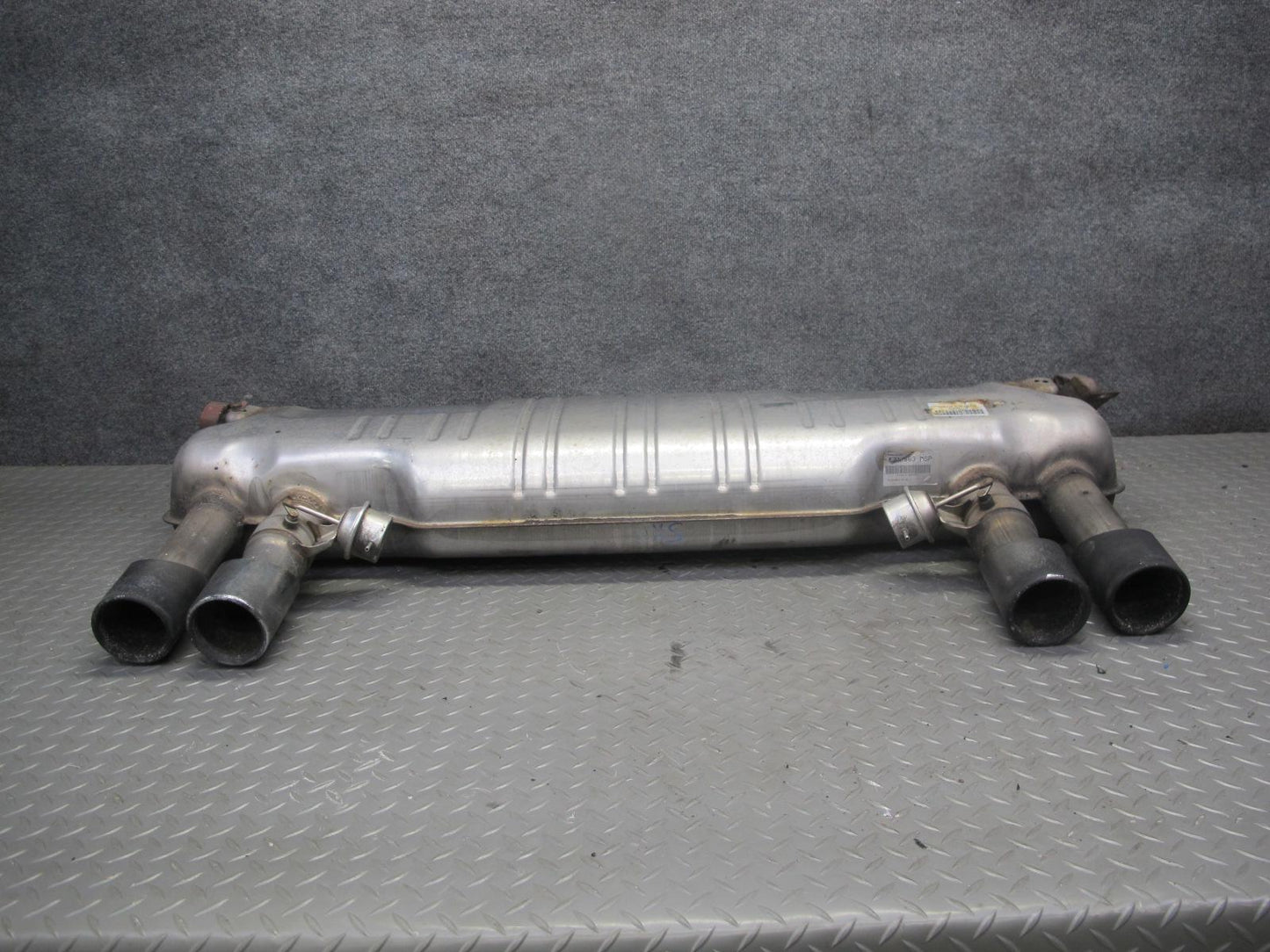 2010-2014 BMW E71 X5M X6M Rear Exhaust Muffler w Tips 7590335