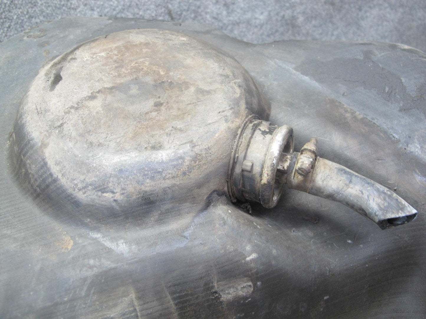 1984-1995 Porsche 928 S Fuel Gas Tank Unit 92820100303