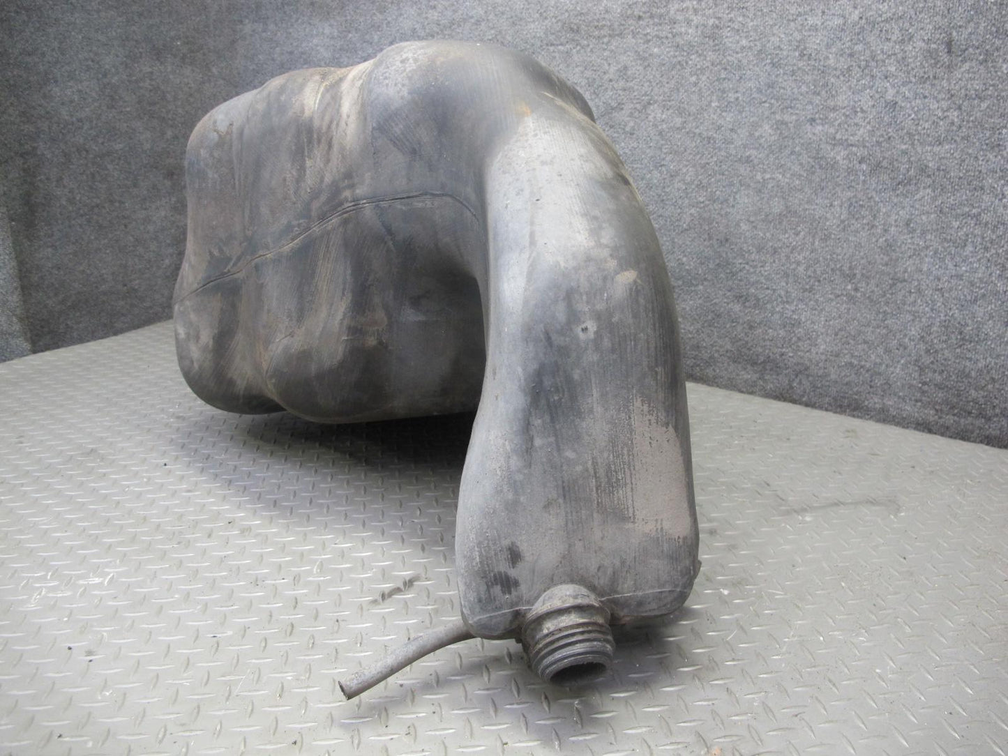 1984-1995 Porsche 928 S Fuel Gas Tank Unit 92820100303