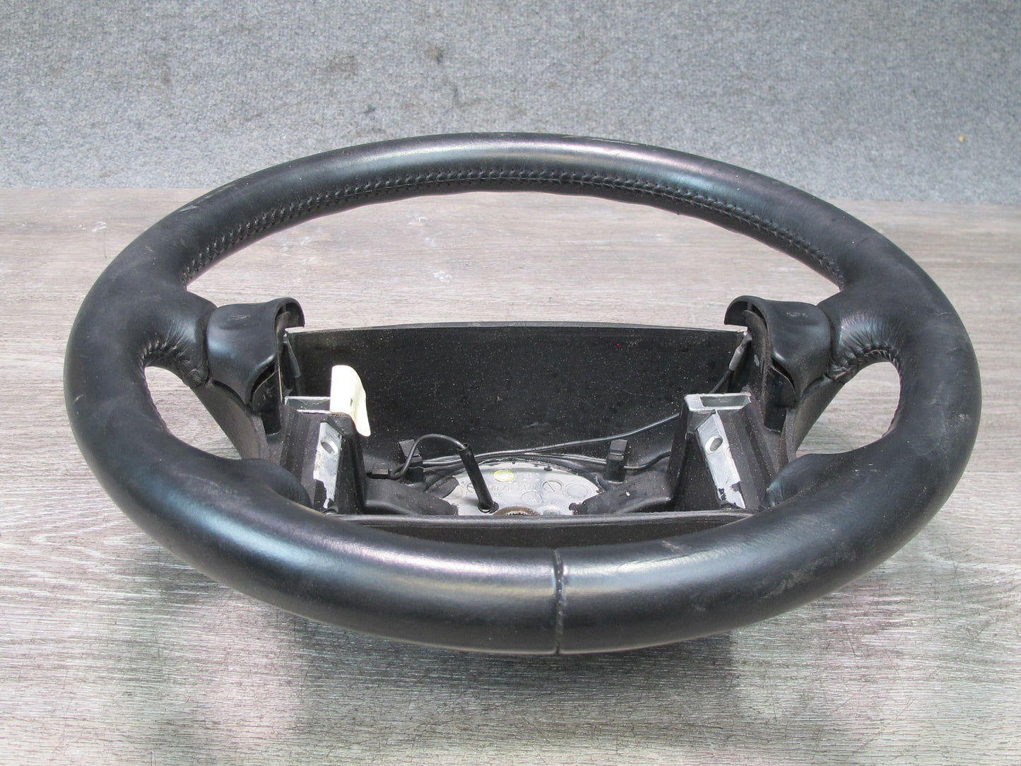 90-93 Chevrolet Corvette C4 4-SPOKE Leather Steering w Horn Buttons 10201320 OEM