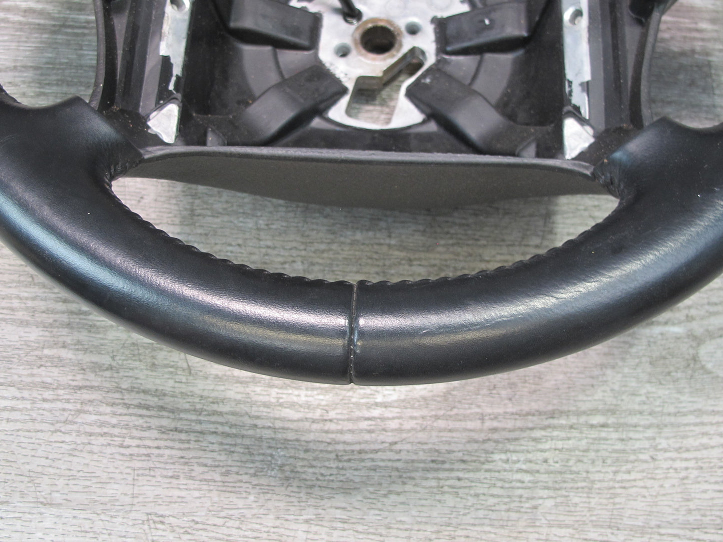 90-93 Chevrolet Corvette C4 4-SPOKE Leather Steering w Horn Buttons 10201320 OEM