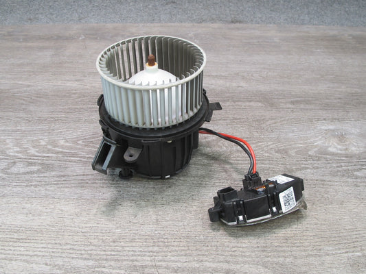 2015-2018 Porsche Macan A/C Heater Blower Motor Fan w Resistor