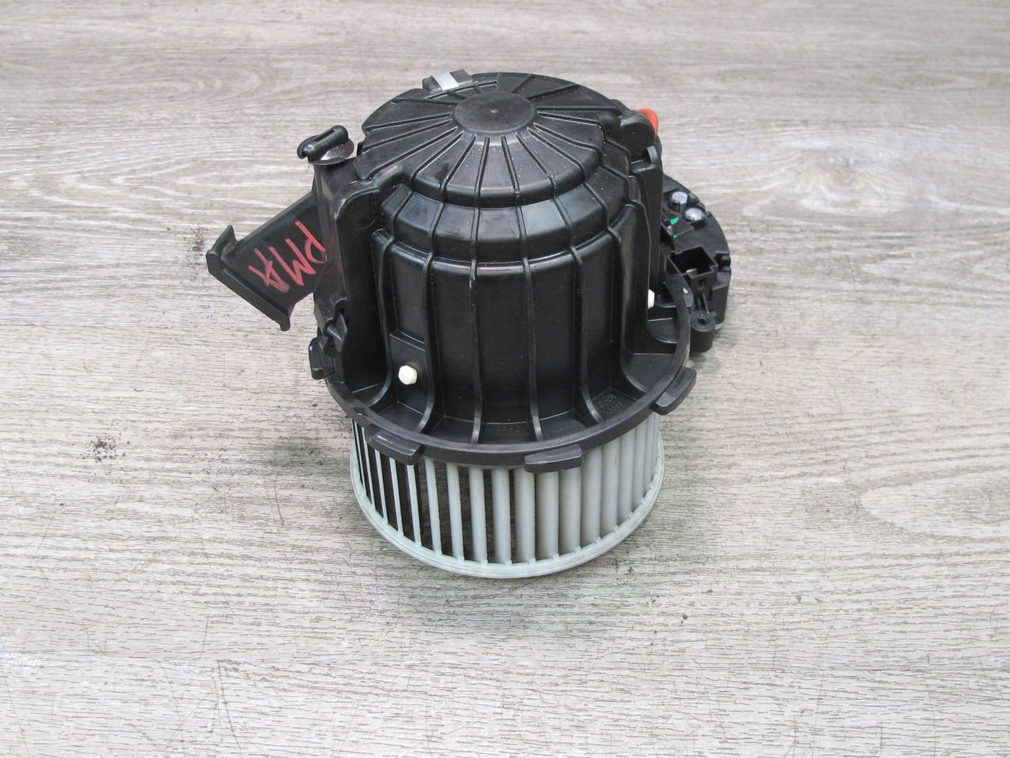 2015-2018 Porsche Macan A/C Heater Blower Motor Fan w Resistor