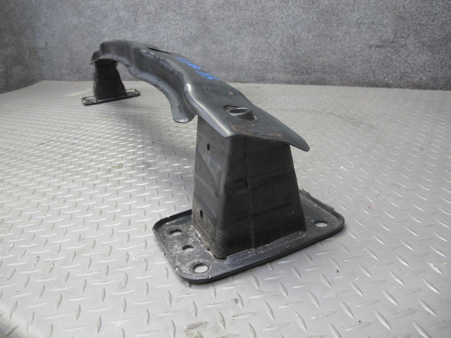 2008-2014 BMW E70 E71 X6 X6M Rear Bumper Impact Reinforcement Bar 7158449