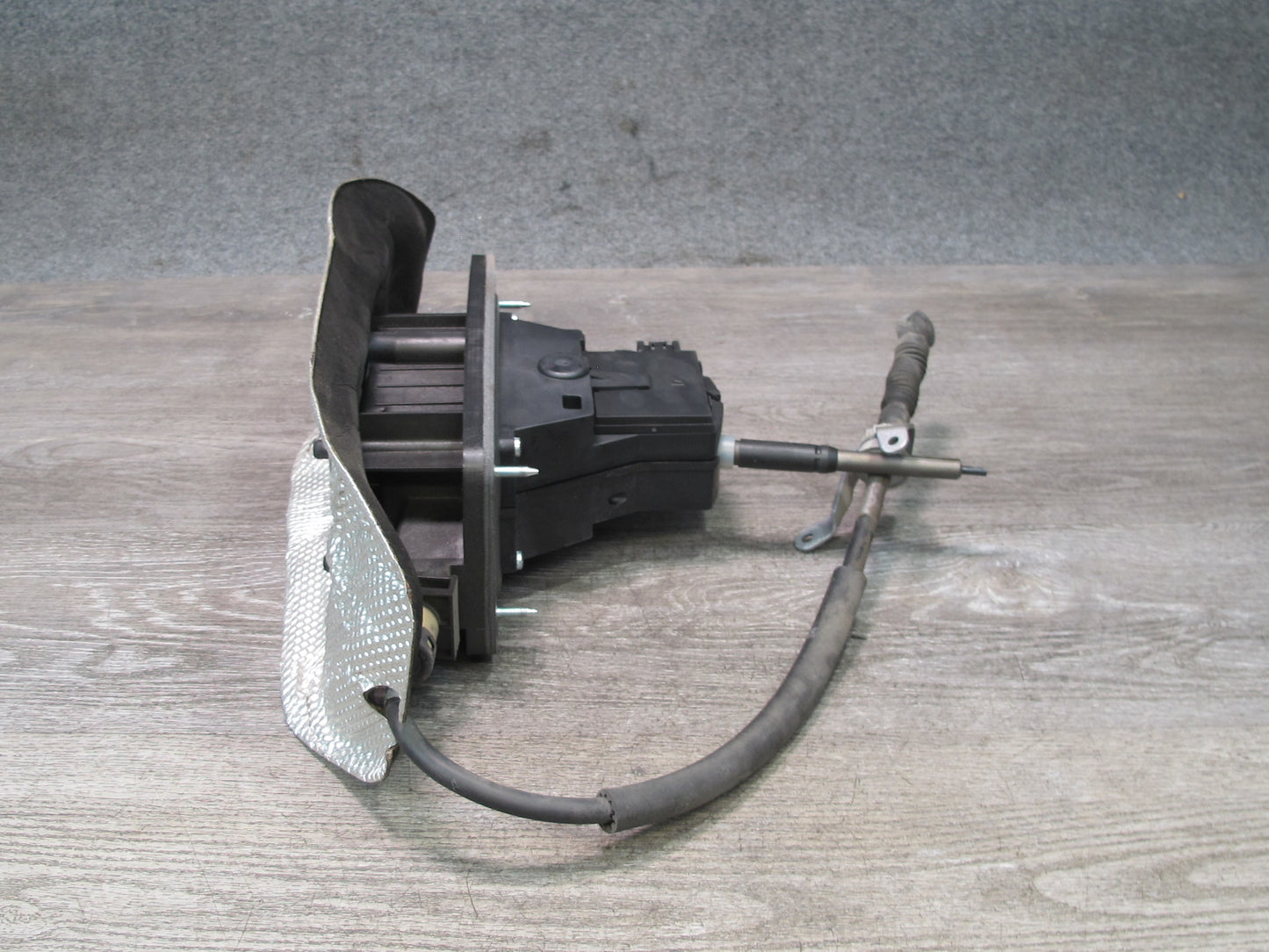 2015-2018 Porsche Macan A/T Automatic Transmission Shifter w Cable 95B713041C