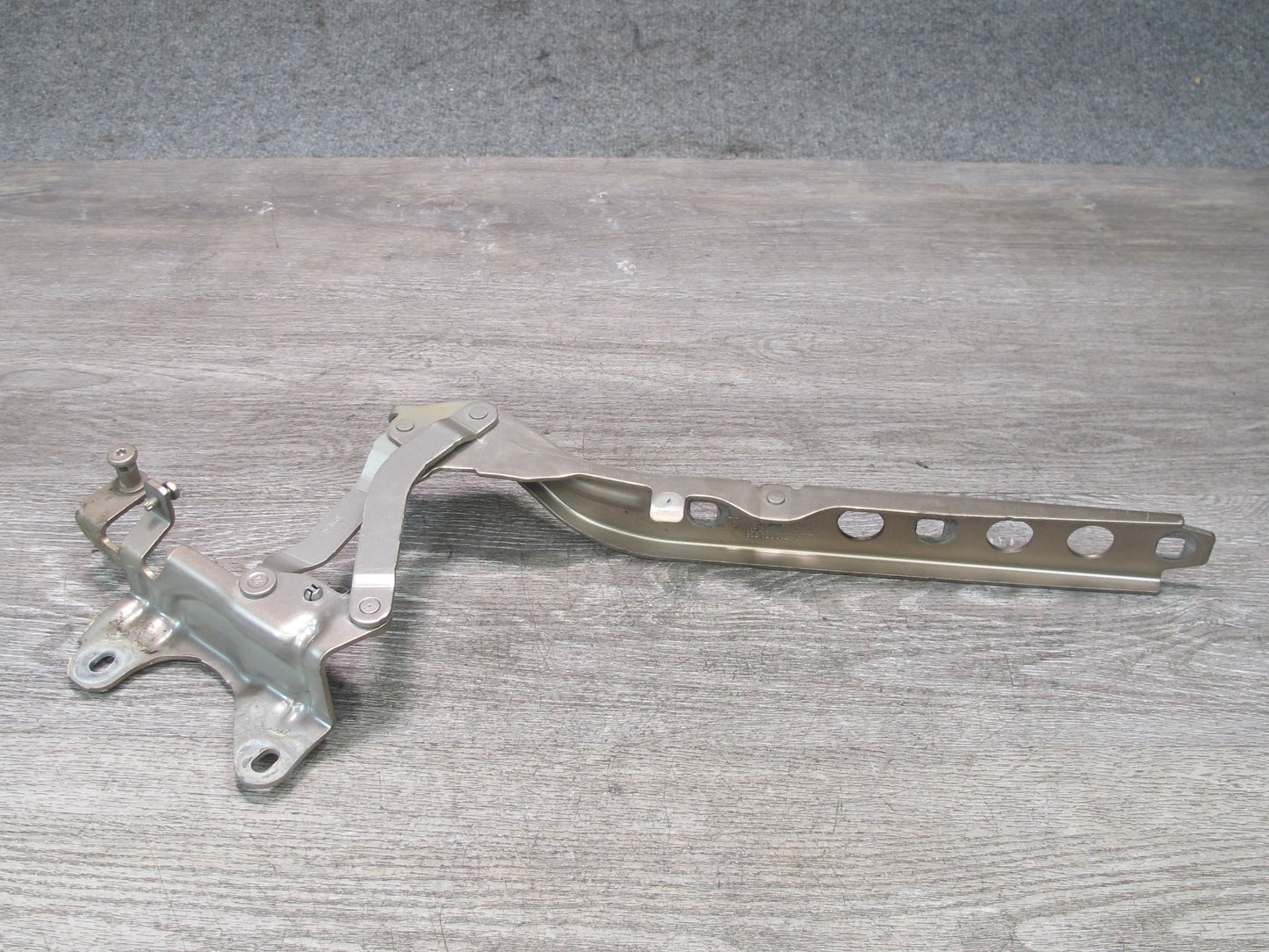 2015-2018 Porsche Macan Front Left & Right Hood Hinge Set of 2