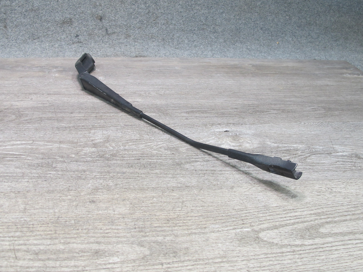 2015-2025 Porsche Macan Front Left & Right Windshield Wiper Arm Set of 2