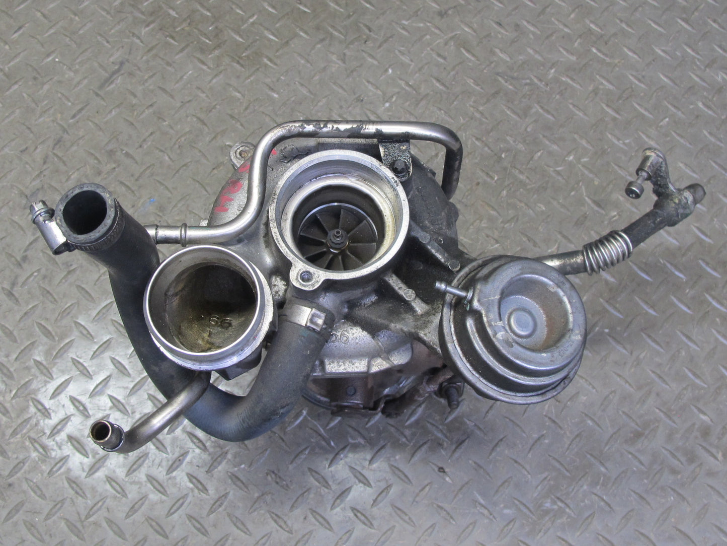 2010-2014 BMW E71 X6M S63 Left & Right Turbocharger Unit Set of 2 86k Miles