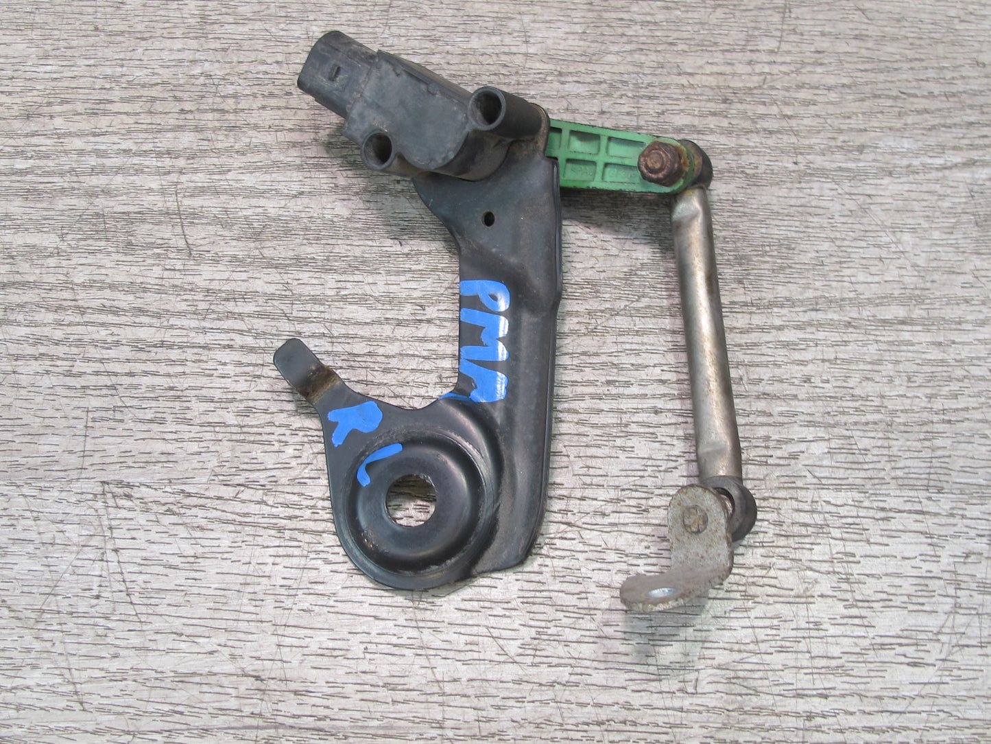 2015-2025 Porsche Macan Rear Left Suspension Height Level Sensor 8R0941309B
