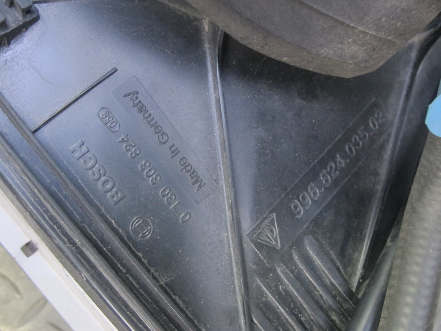 1997-2004 Porsche Boxster 986 Left Engine Radiator Fan Condenser Shroud Assy