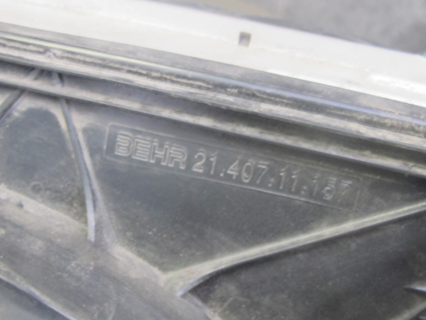 1997-2004 Porsche Boxster 986 Left Engine Radiator Fan Condenser Shroud Assy