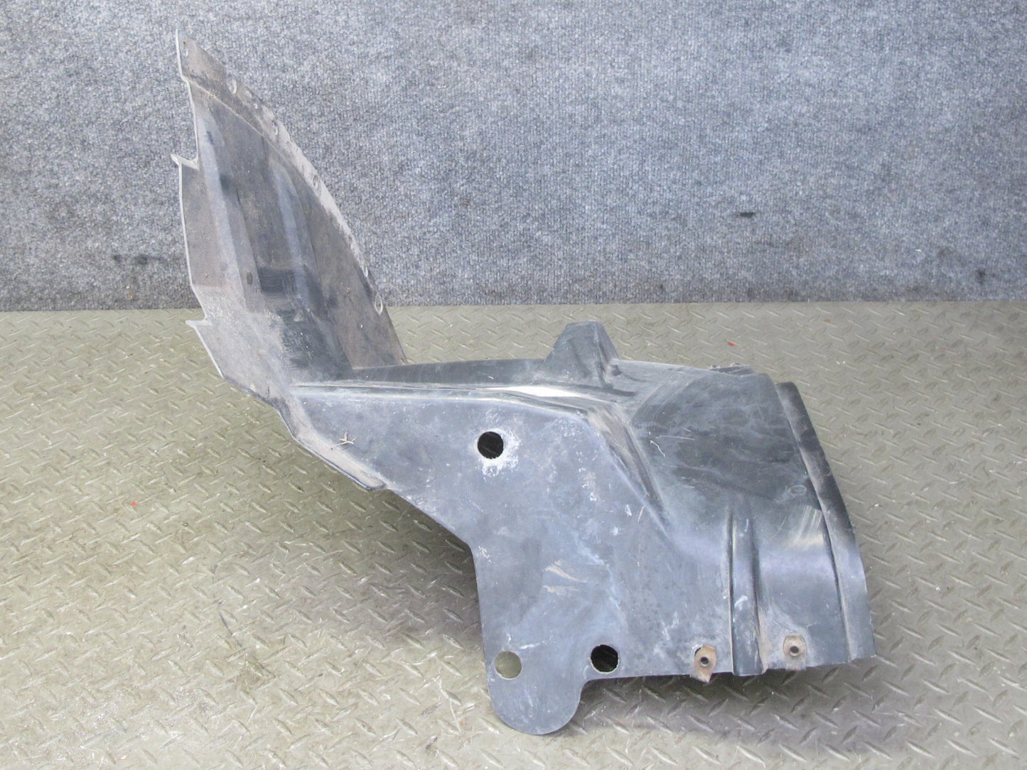 91-96 Chevrolet Corvette C4 Front Right Wheel Arch Fender Splash Guard Set OEM