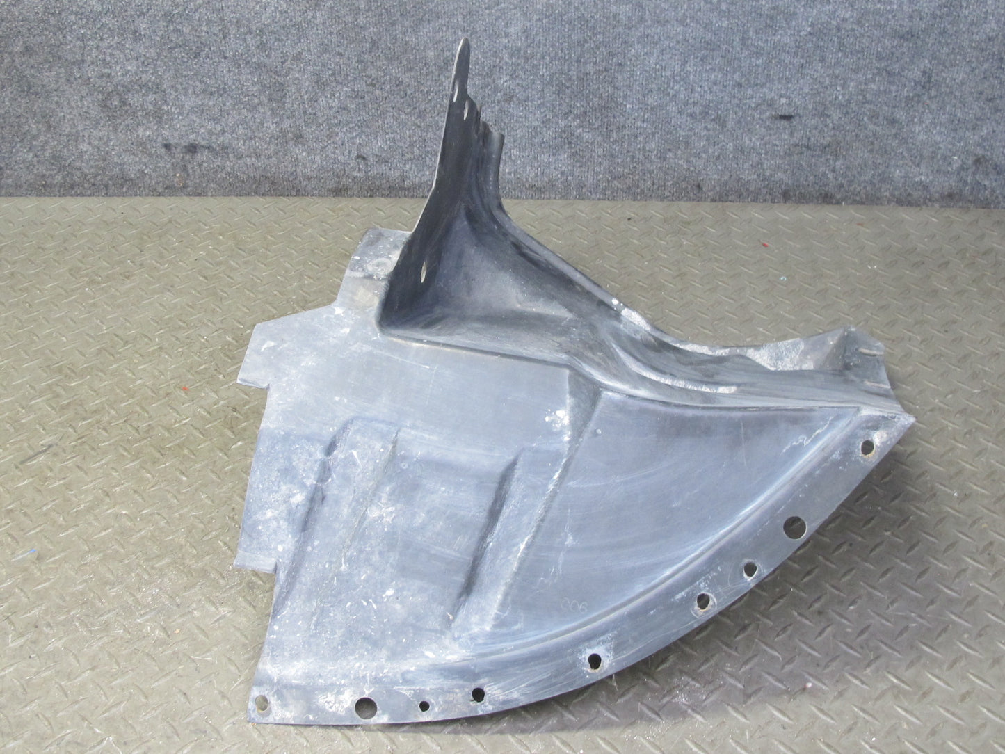 91-96 Chevrolet Corvette C4 Front Right Wheel Arch Fender Splash Guard Set OEM