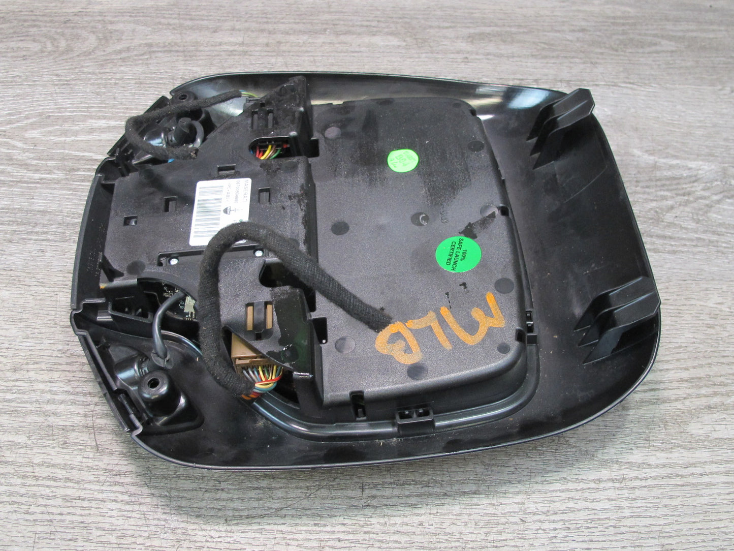2017-2020 Maserati Levante M161 Overhead Console Dome Reading Light Homelink