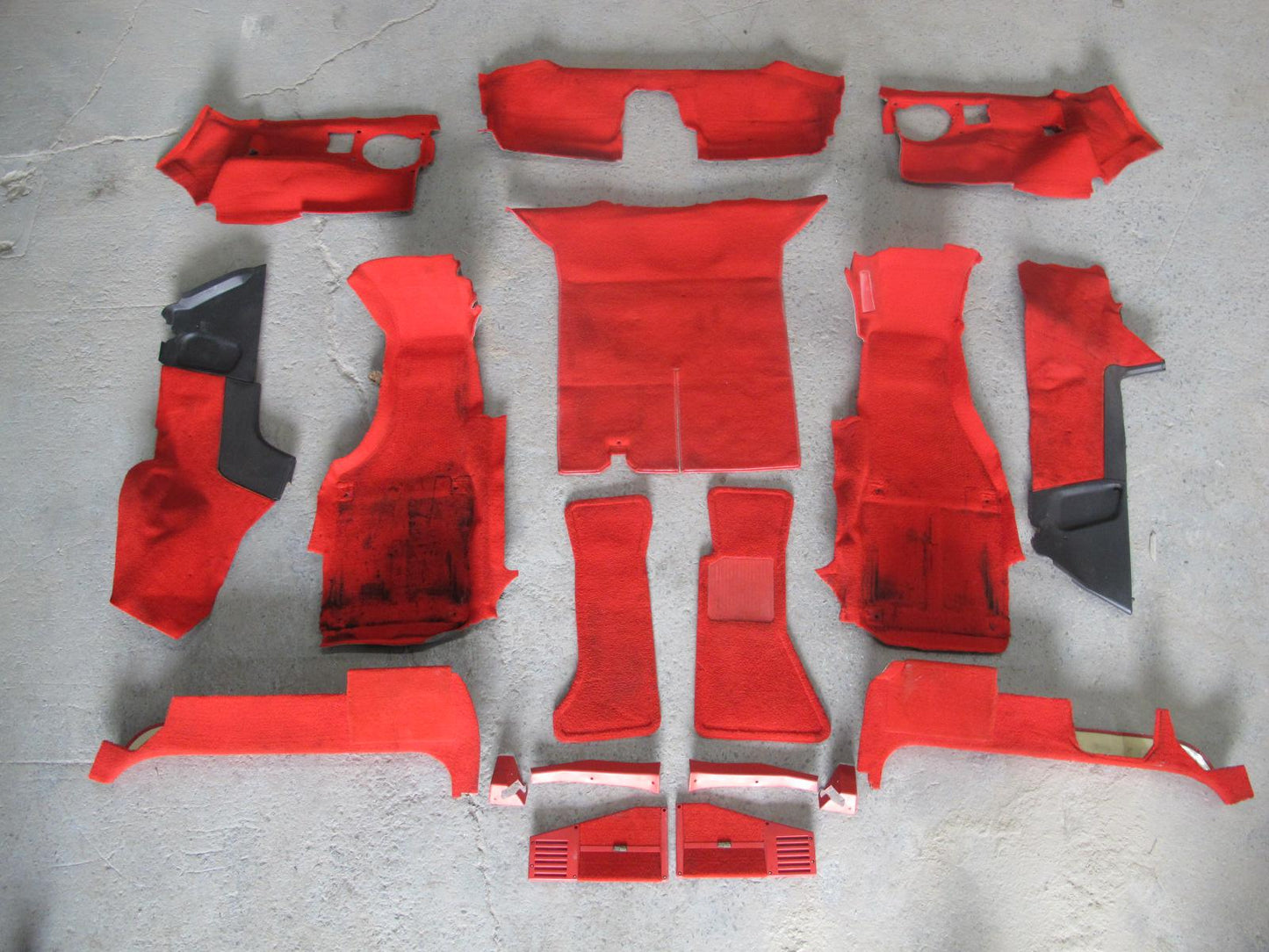 1993 Chevrolet Corvette C4 Hatch 18pcs Interior Trunk Carpet Trim Set RED OEM