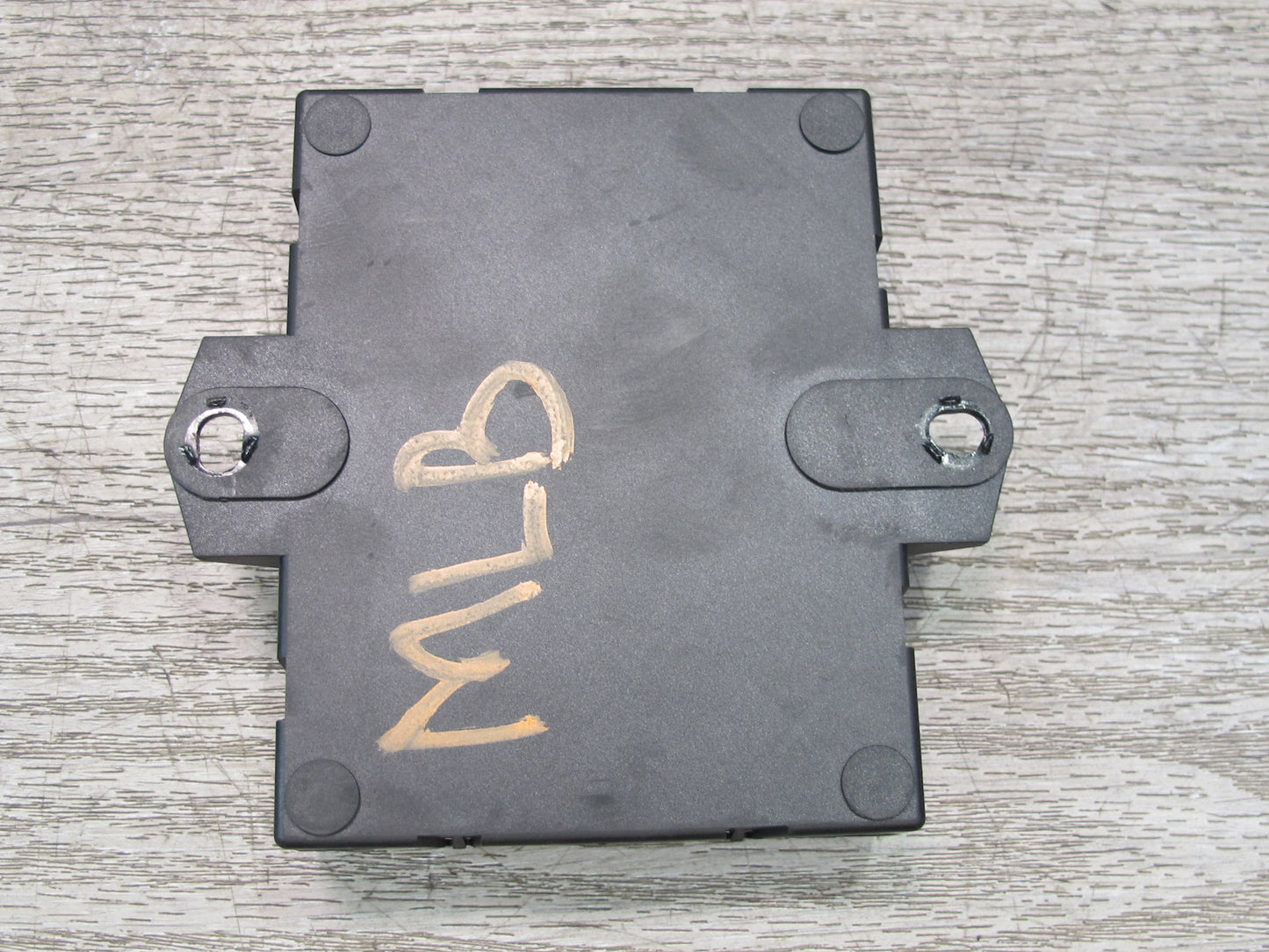 2017-2020 Maserati Levante M161 Rear Trunk Lid Liftgate Control Module 670039446