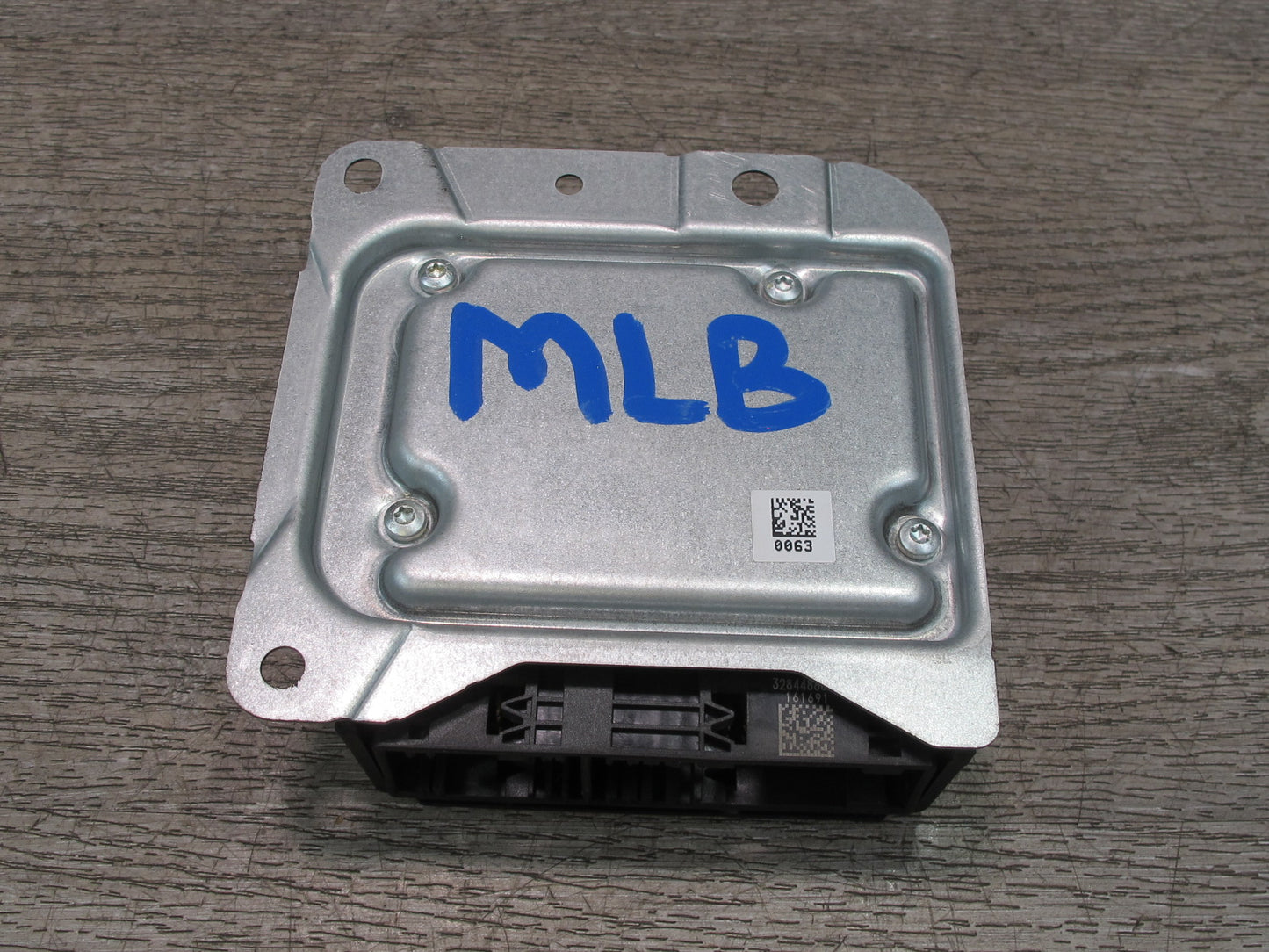 2017-2020 Maserati Levante M161 Data Restraint Diagnostic Control Module