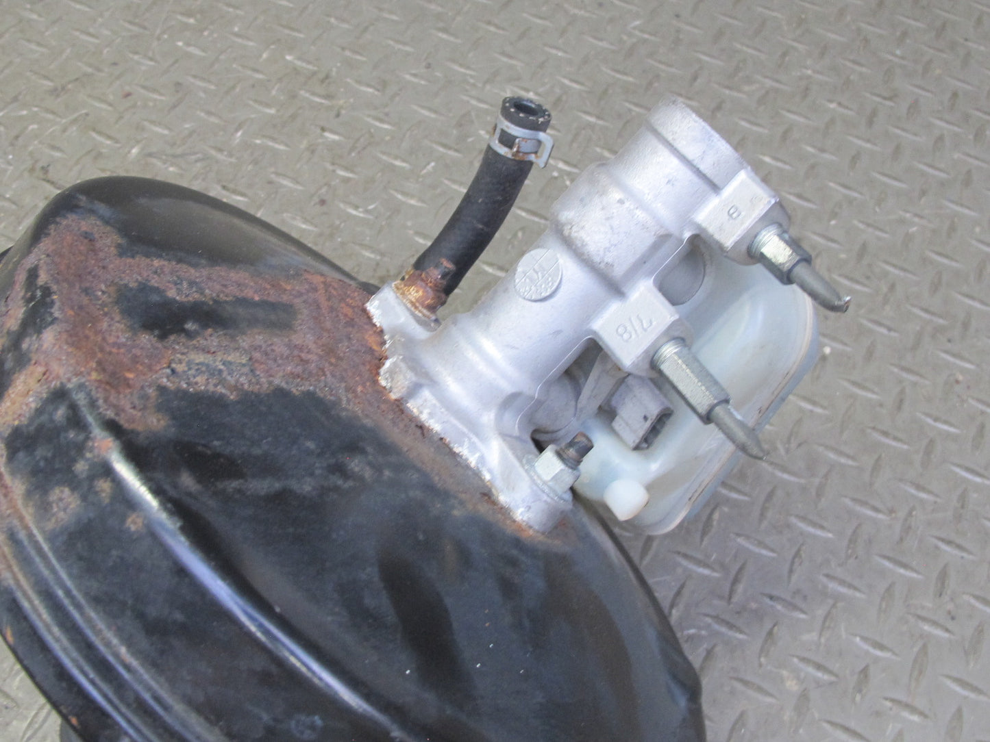 06-11 Mazda RX8 A/T Brake Master Cylinder Booster Fluid Reservoir OEM