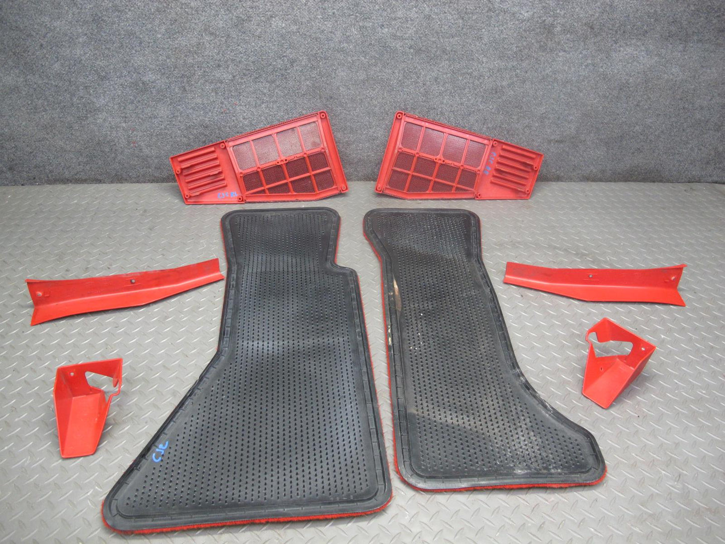 1993 Chevrolet Corvette C4 Hatch 18pcs Interior Trunk Carpet Trim Set RED OEM