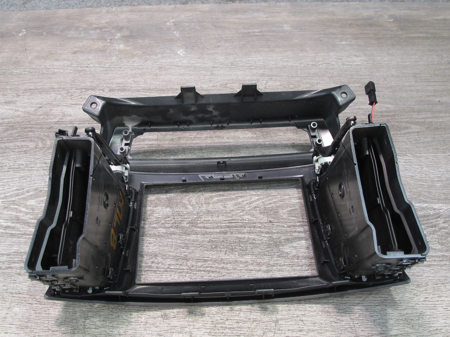 2017-2020 Maserati Levante M161 Front Dash Center Display Bezel Trim Vent Grille