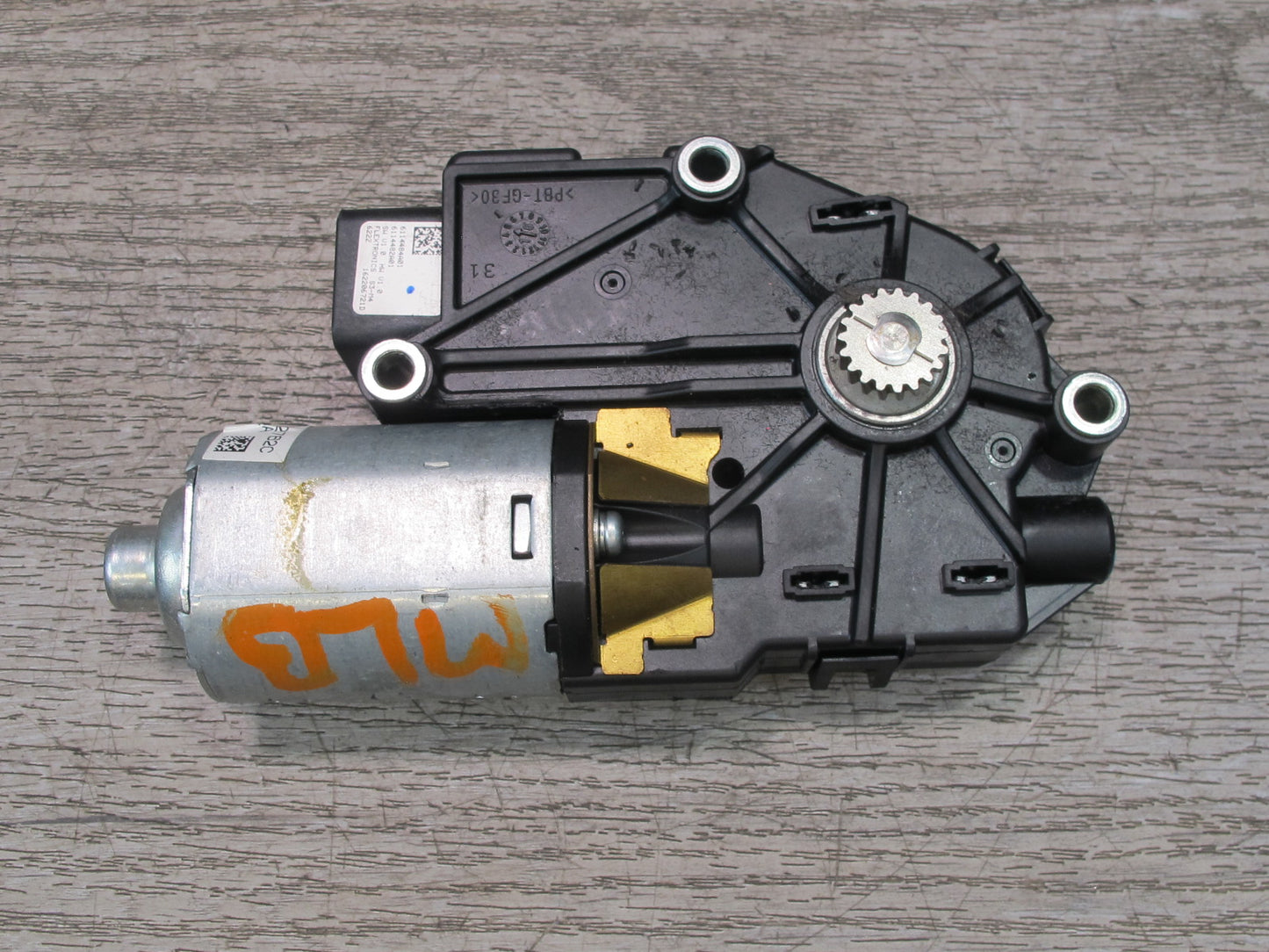 2017-2020 Maserati Levante M161 Upper Sunroof Motor Drive Unit