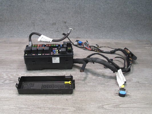 17-20 Maserati Levante M161 Rear Battery Fuse Box Power Junction Relay Module