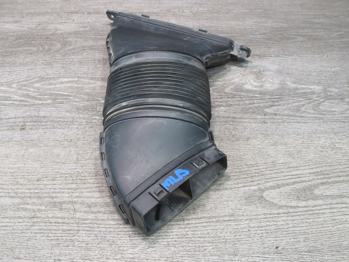 2017-2020 Maserati Levante M161 Right & Left Intake Air Cleaner Duct Hose Set