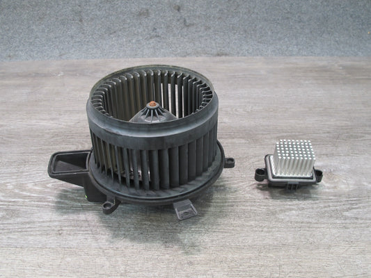 2017-2020 Maserati Levante M161 Hvac A/C Air Heater Blower Motor Fan W/ Resistor