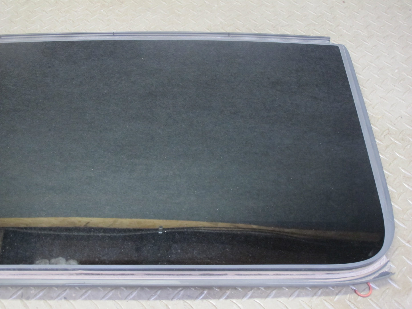 2017-2020 Maserati Levante M161 Rear Sunroof Glass Window Panel 6114130