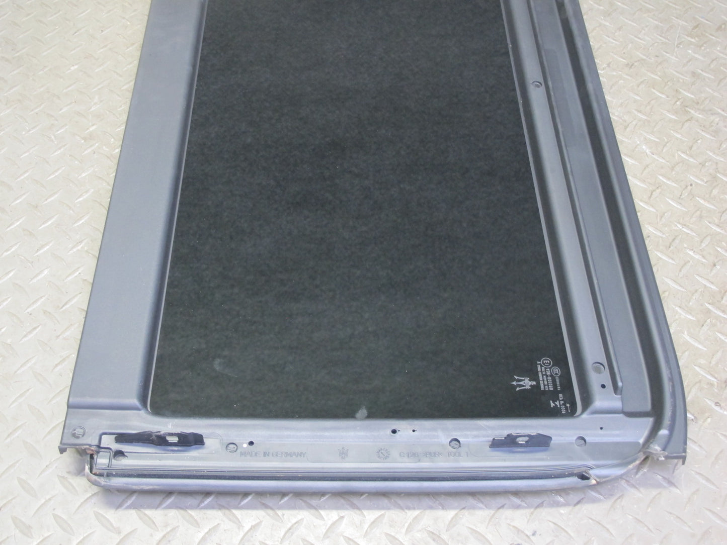 2017-2020 Maserati Levante M161 Rear Sunroof Glass Window Panel 6114130