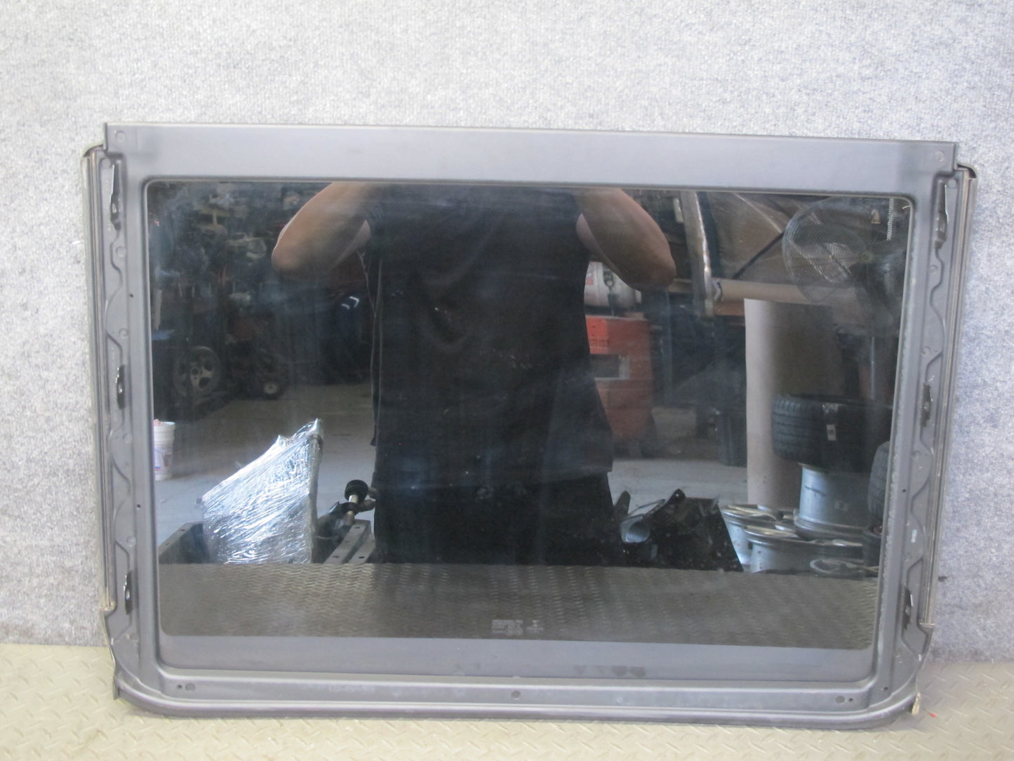 2015-2018 Porsche Macan Rear Panoramic Sunroof Glass Panel