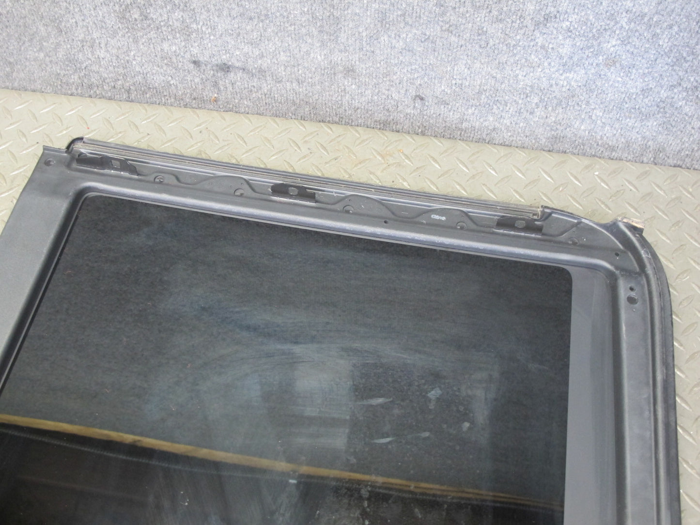 2015-2018 Porsche Macan Rear Panoramic Sunroof Glass Panel