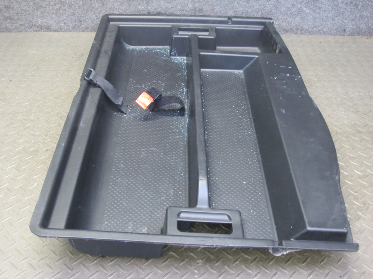 2017-2020 Maserati Levante M161 Rear Trunk Cargo Floor Tray Storage