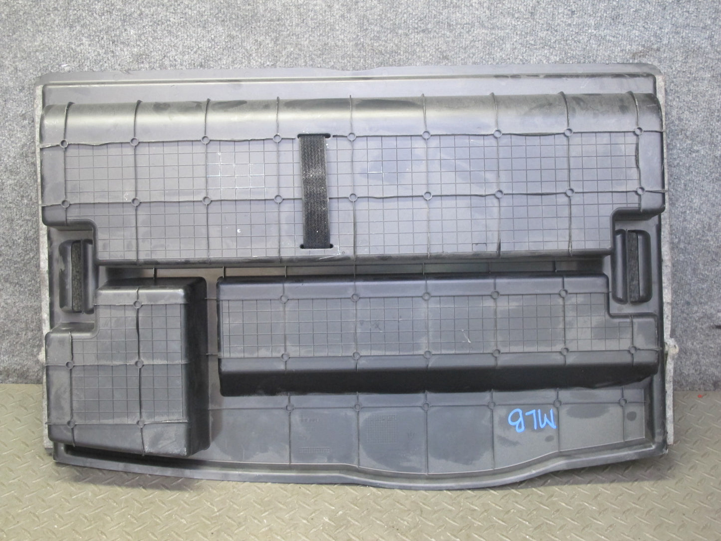 2017-2020 Maserati Levante M161 Rear Trunk Cargo Floor Tray Storage