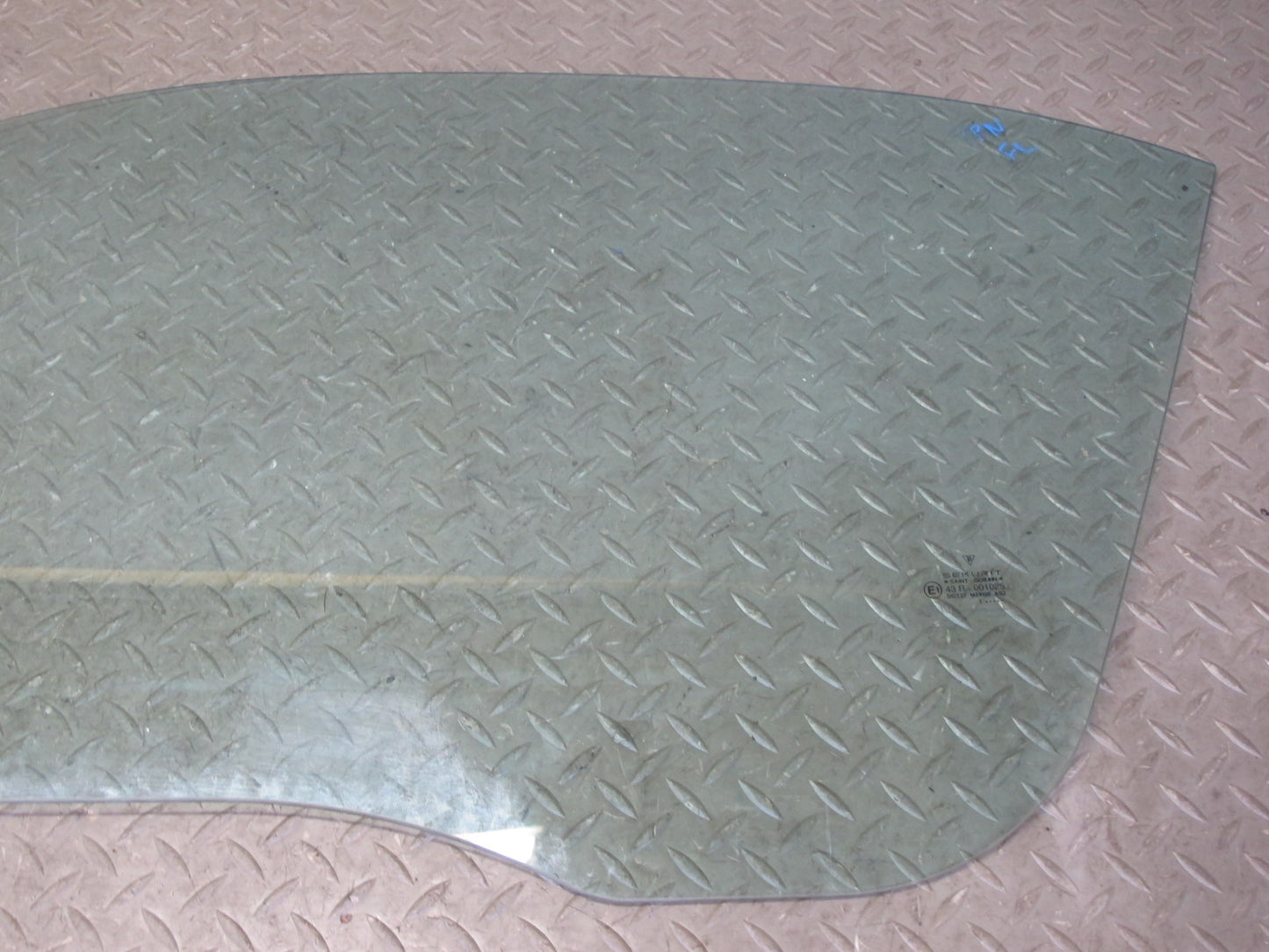 1999-2005 Porsche 911 Carrera 996 Convertible Left Door Glass Window