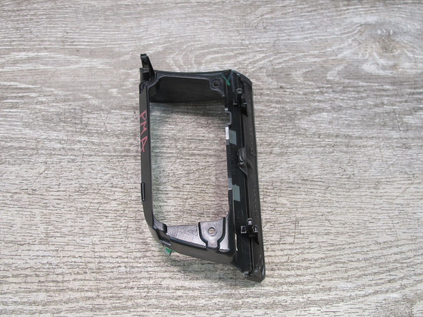 2015-2018 Porsche Macan Dash Front Left Air Vent Grille Trim Bezel Panel
