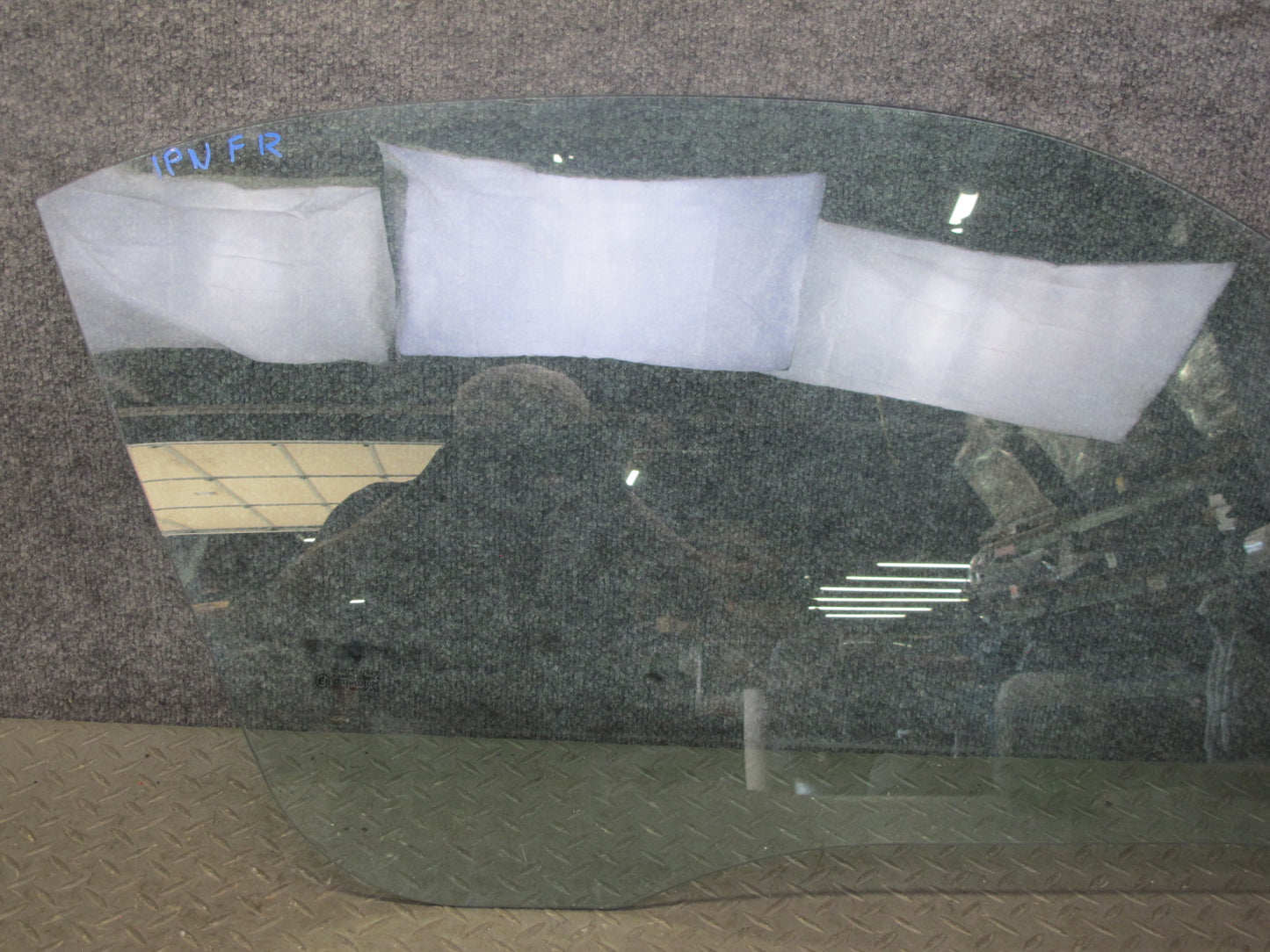 1999-2005 Porsche 911 Carrera 996 Convertible Right Door Glass Window