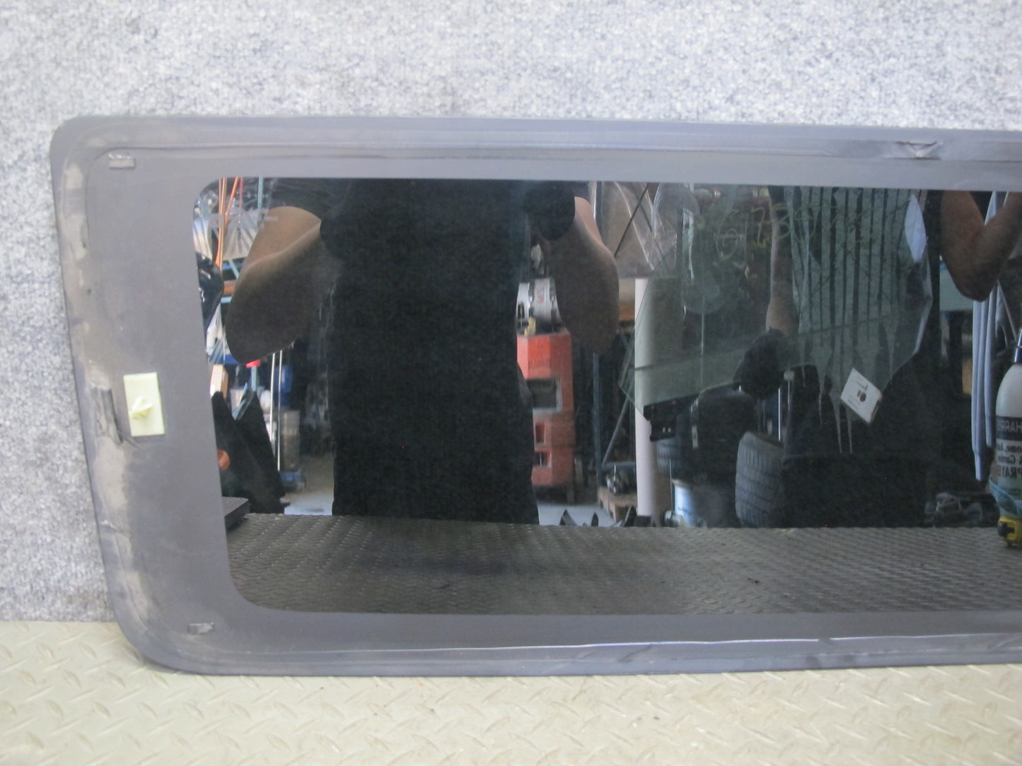 2003-2007 Hummer H2 Rear Right Quarter Glass Window