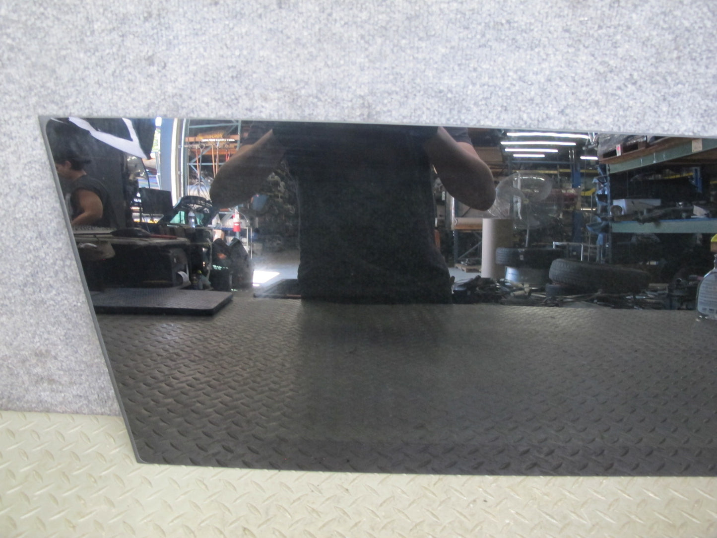 2003-2007 Hummer H2 Rear Left Quarter Glass Window
