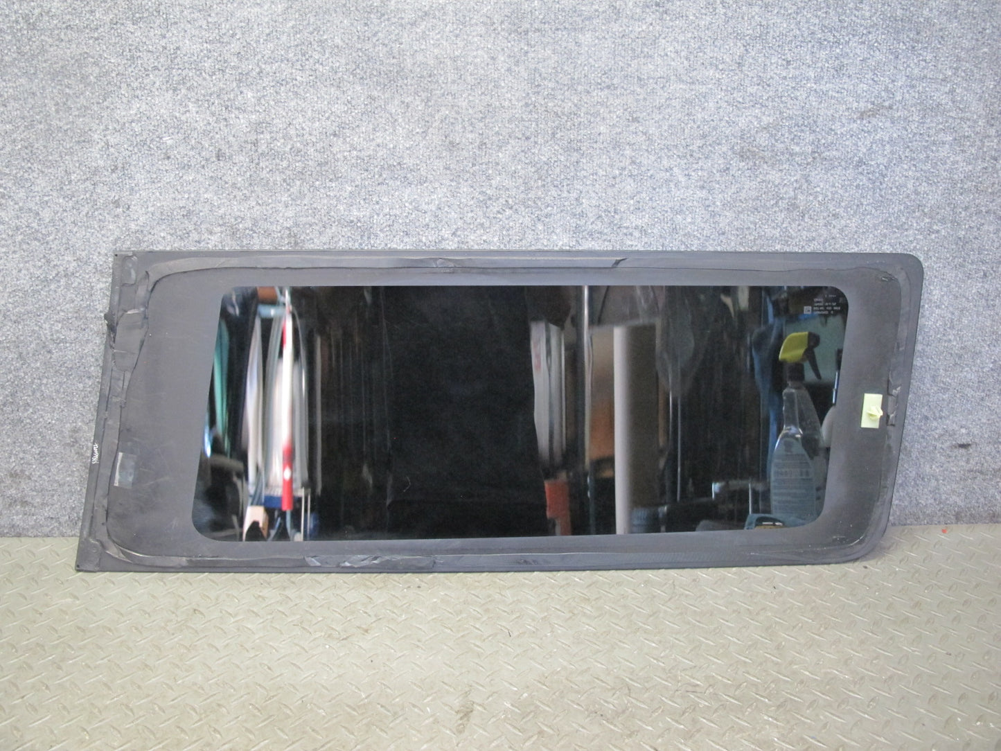 2003-2007 Hummer H2 Rear Left Quarter Glass Window