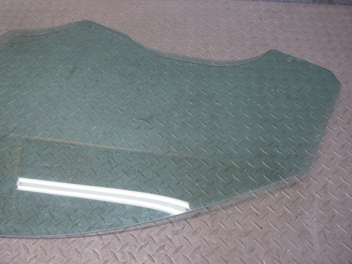2008-2014 BMW E71 E72 X6 Front Left Driver Side Door Glass Window