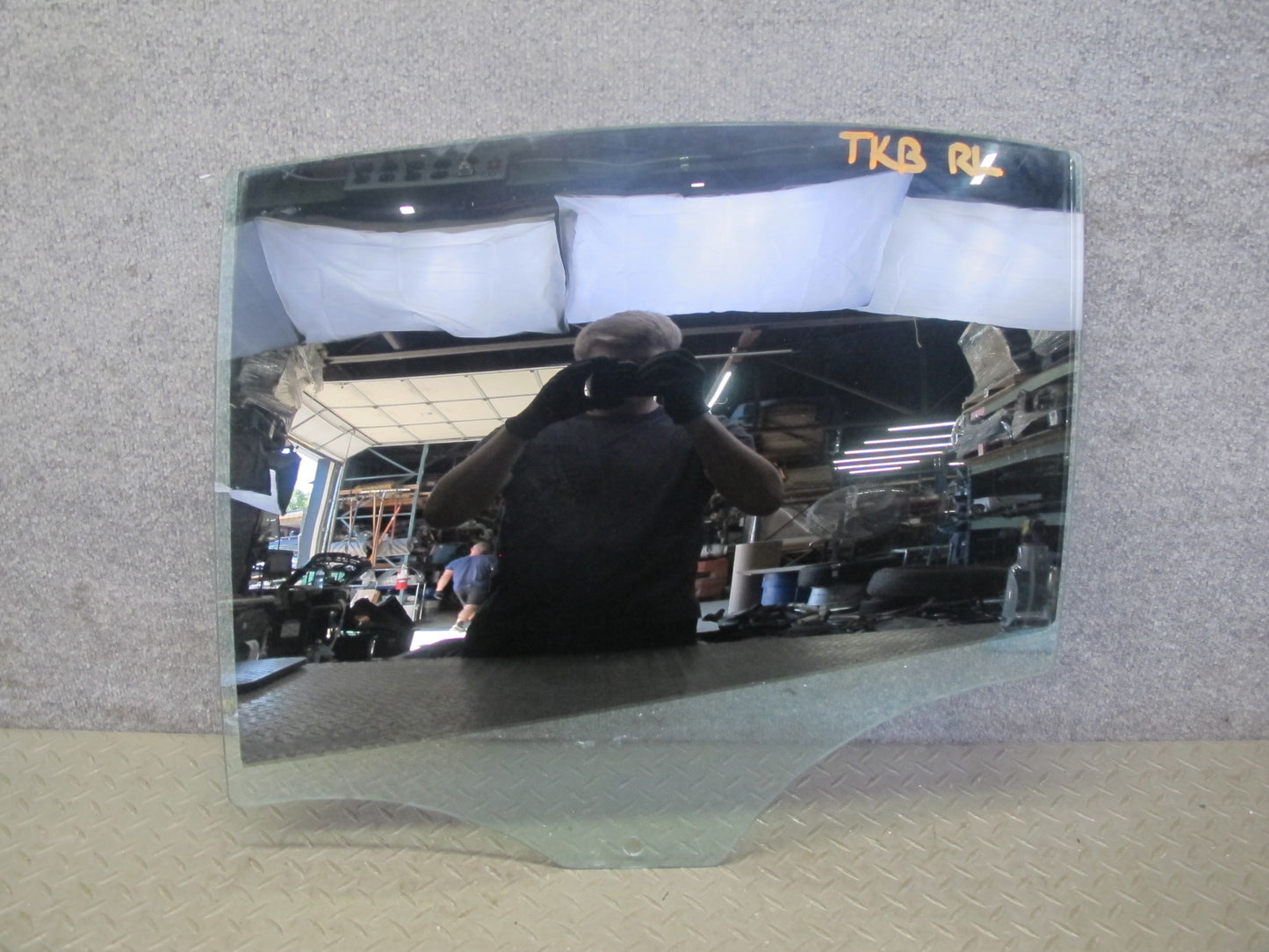 2008-2013 BMW E90 M3 328i 335i Rear Left Door Glass Window