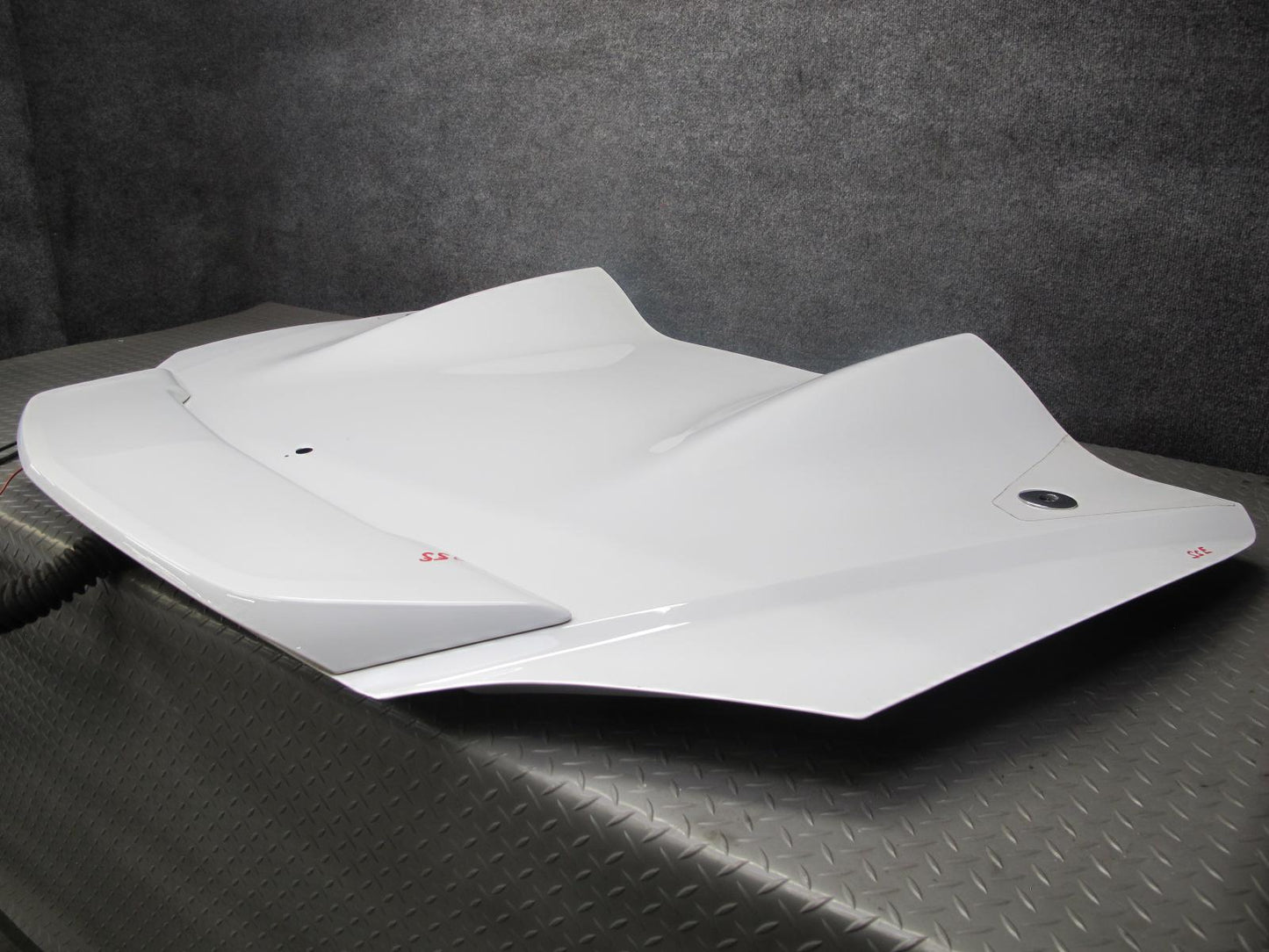 07-10 Saturn SKY Redline Rear Trunk Lid w Spoiler Polar White OEM